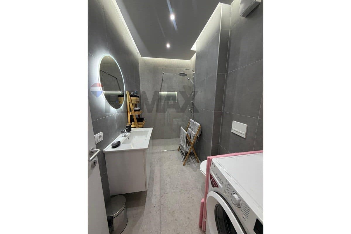 Shitet Apartament 1+1 Rr. Dritan Hoxha