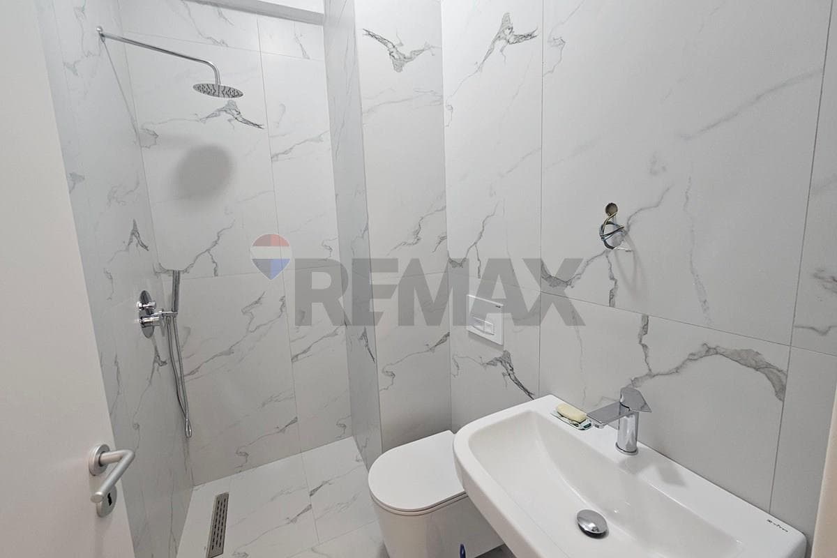 Apartament - Për Qira - Kompleksi Mangalem, Tiranë 4