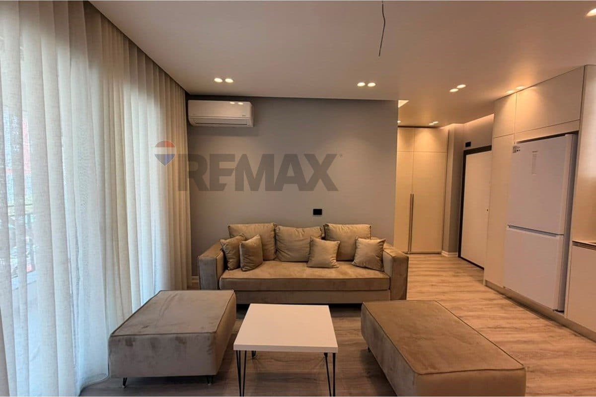 Apartament - Për Qira - Bulevardi i Ri, Tiranë