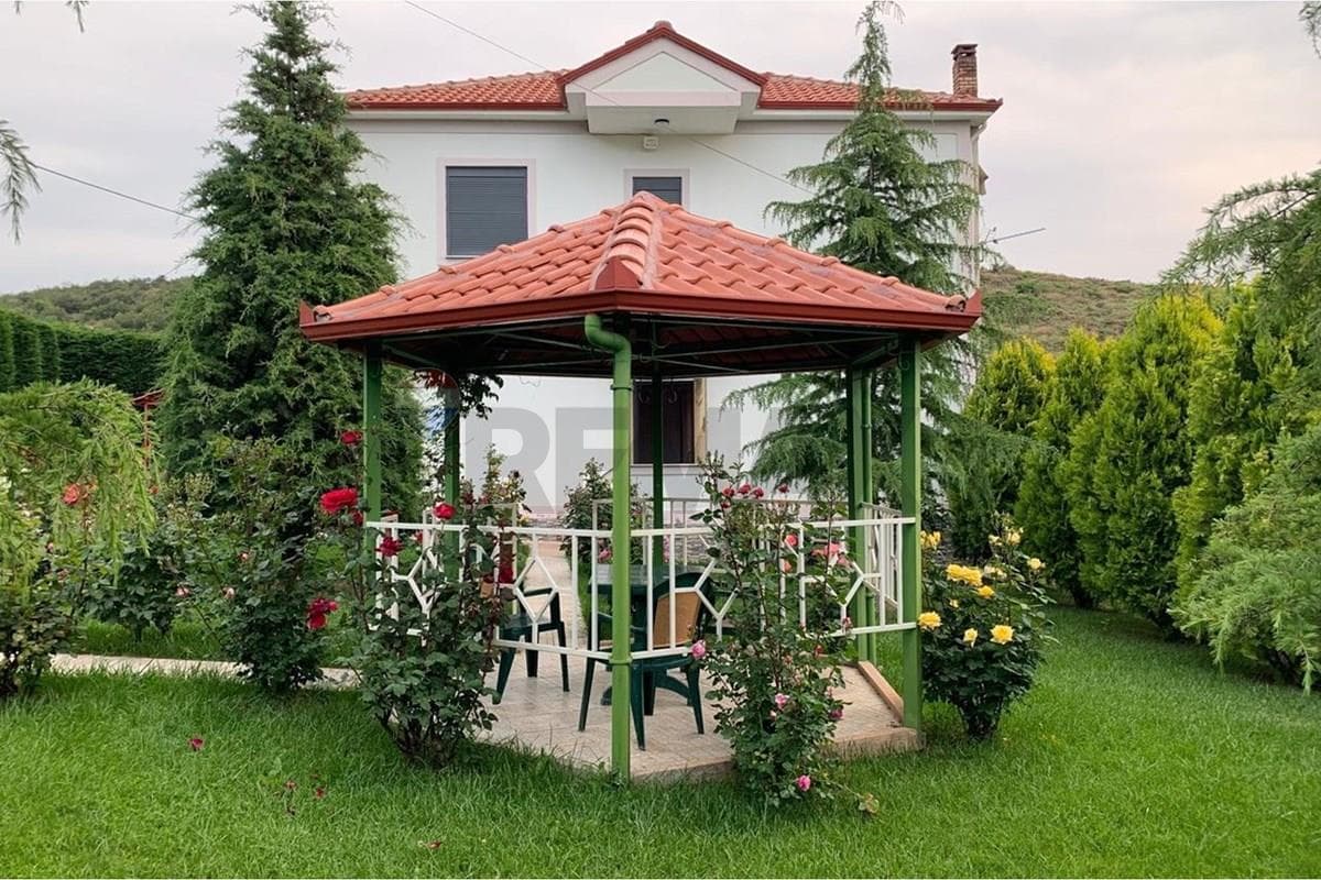 Vile - Në Shitje - Udenisht, Pogradec
