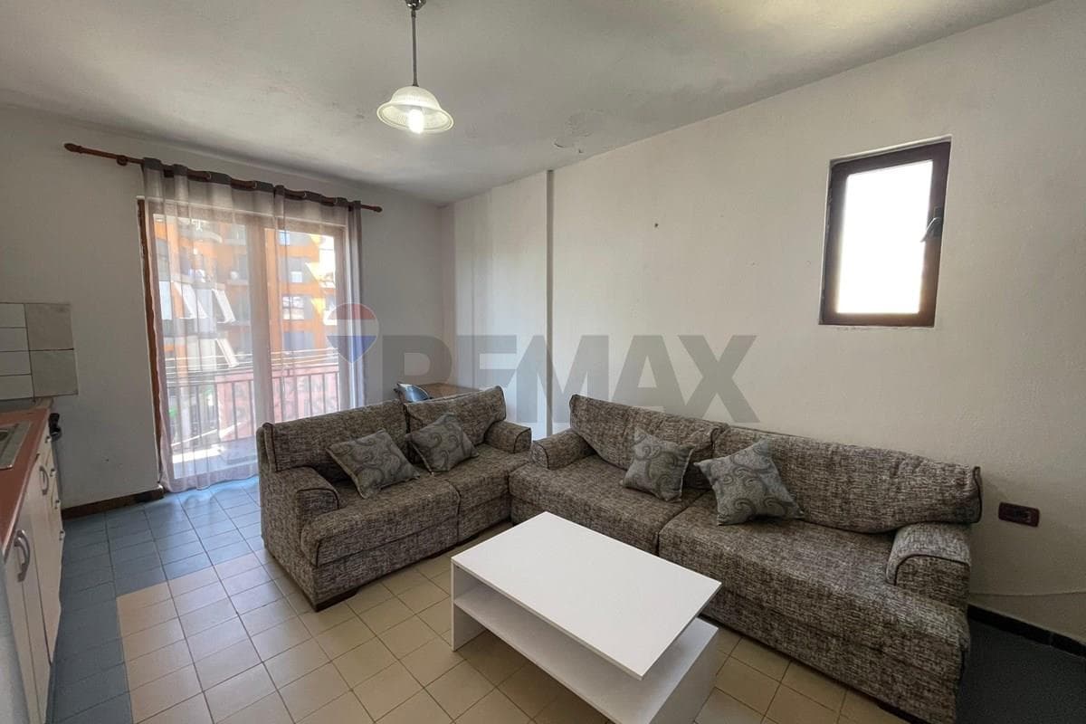 Apartament - Për Qira - Varri i Bamit, Tiranë