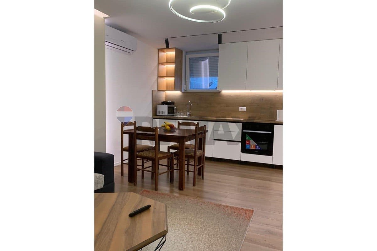 Apartament - Për Qira - Rruga Mihal Grameno, Tiranë 3