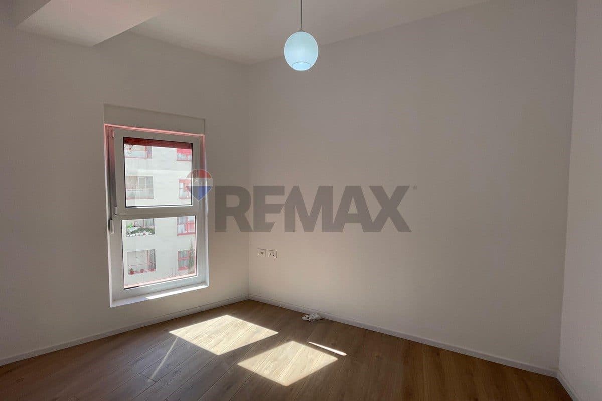 Apartament - Për Qira - Kompleksi Mangalem, Tiranë 3