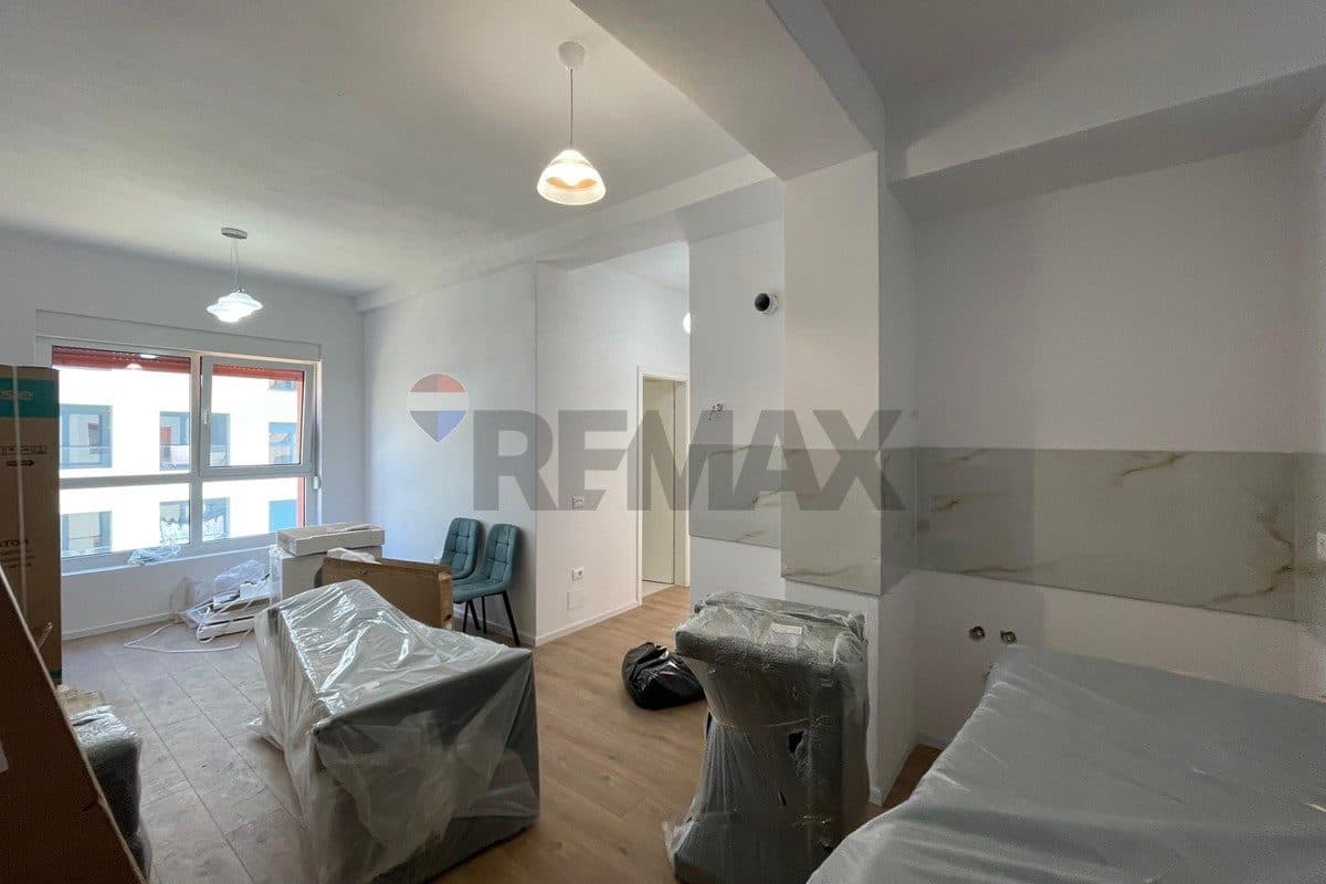 Apartament - Për Qira - Kompleksi Mangalem, Tiranë 2