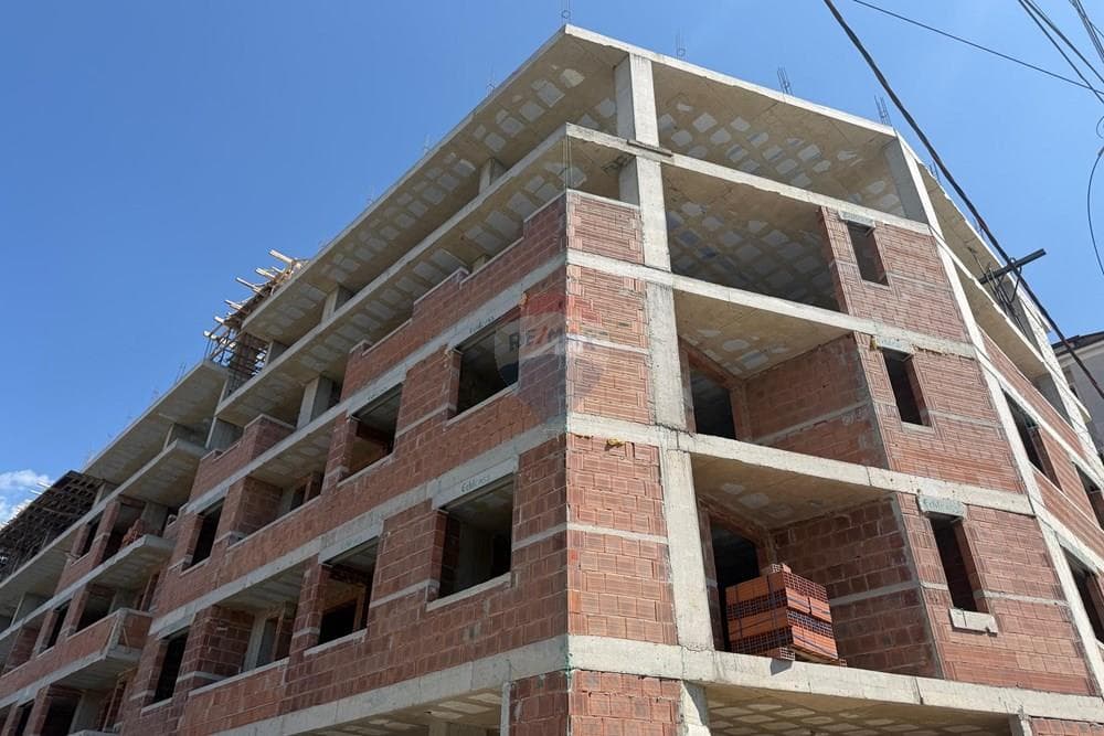 Apartament - Në Shitje - Bulevardi Blu, Kamëz 3
