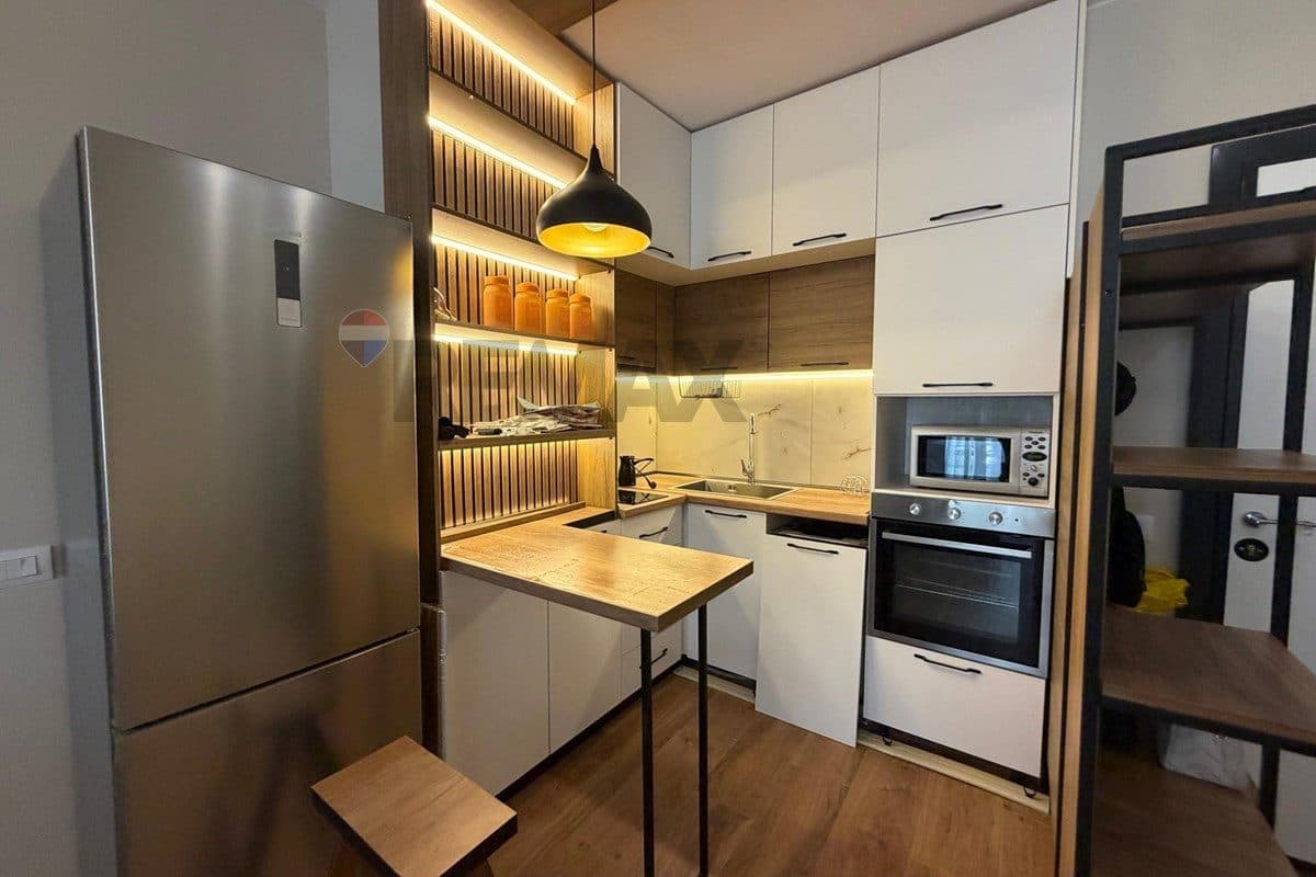 Shitet Apartament 1+1 Rr. Dritan Hoxha