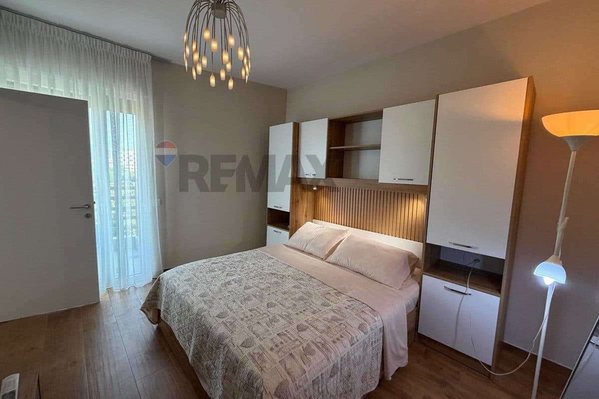 Shitet Apartament 1+1 Rr. Dritan Hoxha