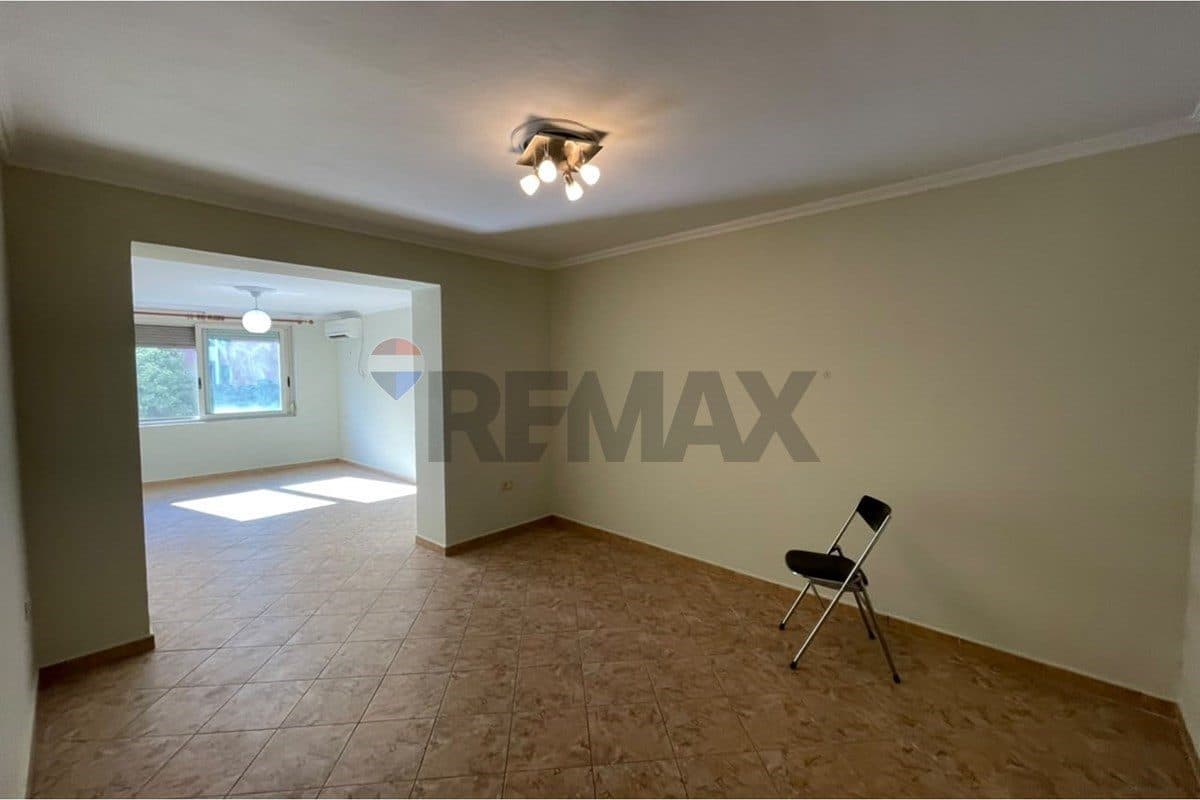 Apartament - Për Qira - Rruga Margarita Tutulani, Tiranë