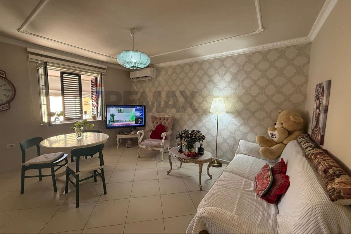 Apartament - Për Qira - Rruga Ali Demi, Tiranë