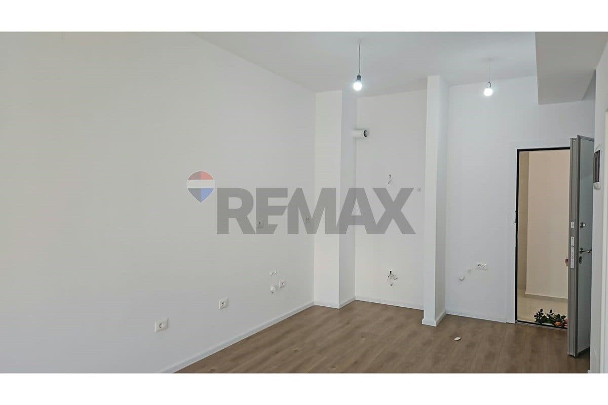 Apartament - Për Qira - Kompleksi Mangalem, Tiranë 2