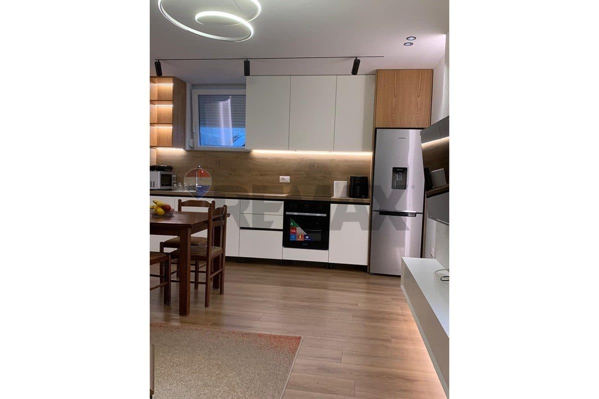 Apartament - Për Qira - Rruga Mihal Grameno, Tiranë 4