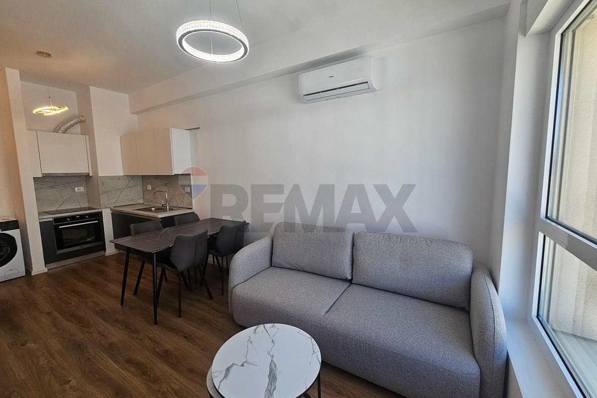 Apartament - Për Qira - Kompleksi Mangalem, Tiranë