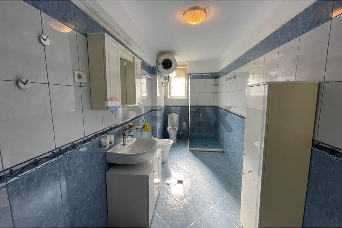 Apartament - Për Qira - Rruga Margarita Tutulani, Tiranë 4