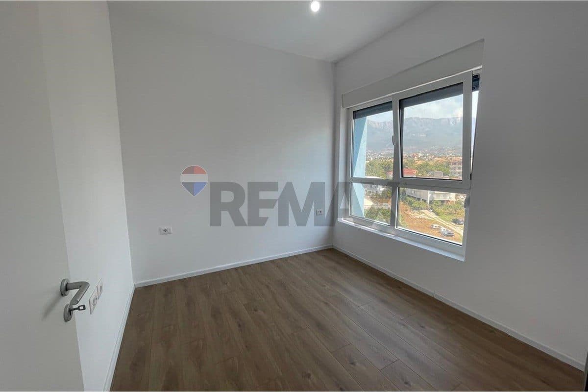 Shitet Apartament 2+1 tek Residenca Kadiu