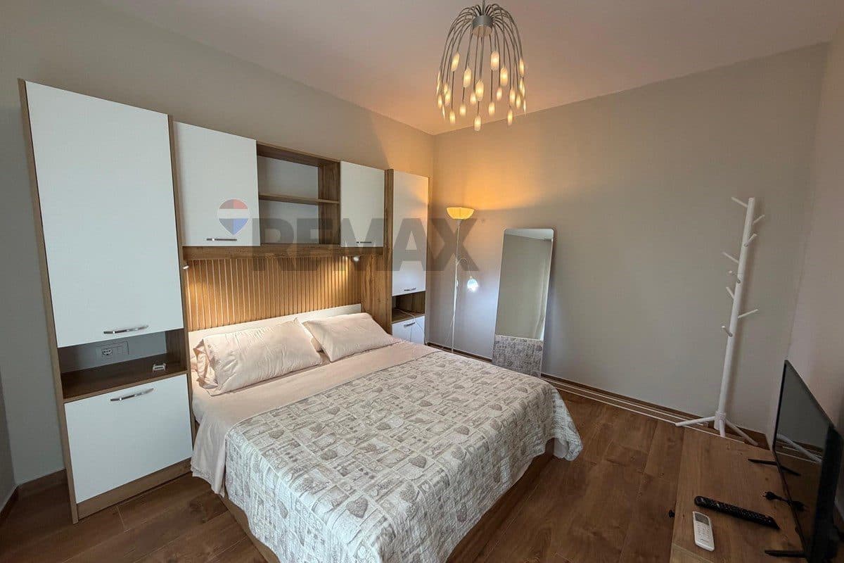 Shitet Apartament 1+1 Rr. Dritan Hoxha