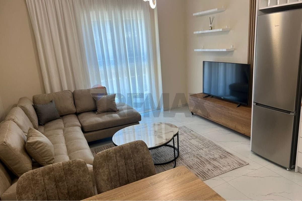 Apartament me Qira tek Porto Tirana Re