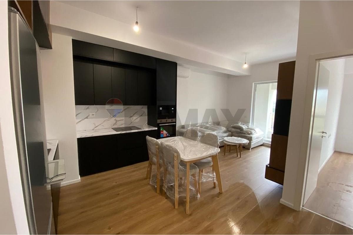 Apartament - Për Qira - Kompleksi Mangalem, Tiranë 4