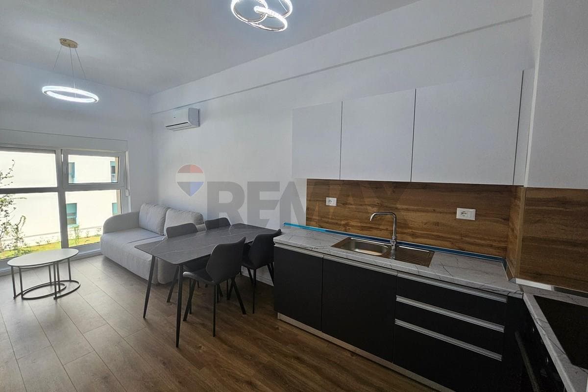 Apartament - Për Qira - Kompleksi Mangalem, Tiranë 2
