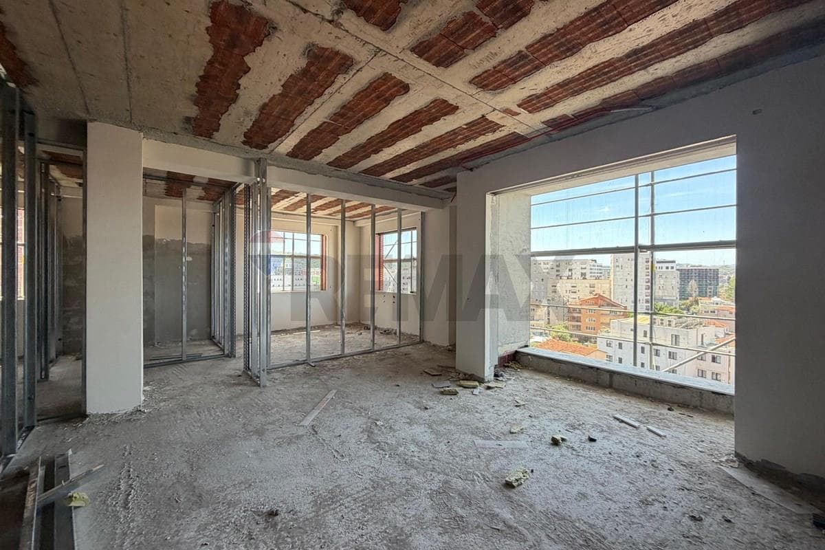 Apartament - Në Shitje - Inxhinieria e Ndërtimit, Tiranë