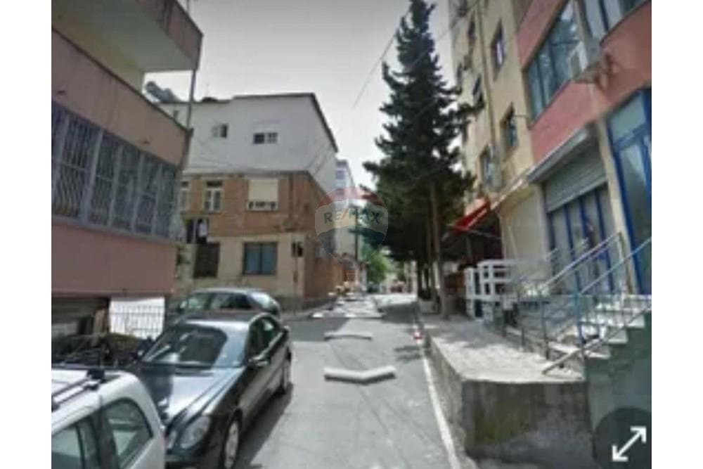 Dyqan - Për Qira - Rruga Riza Cerova, Tiranë 2