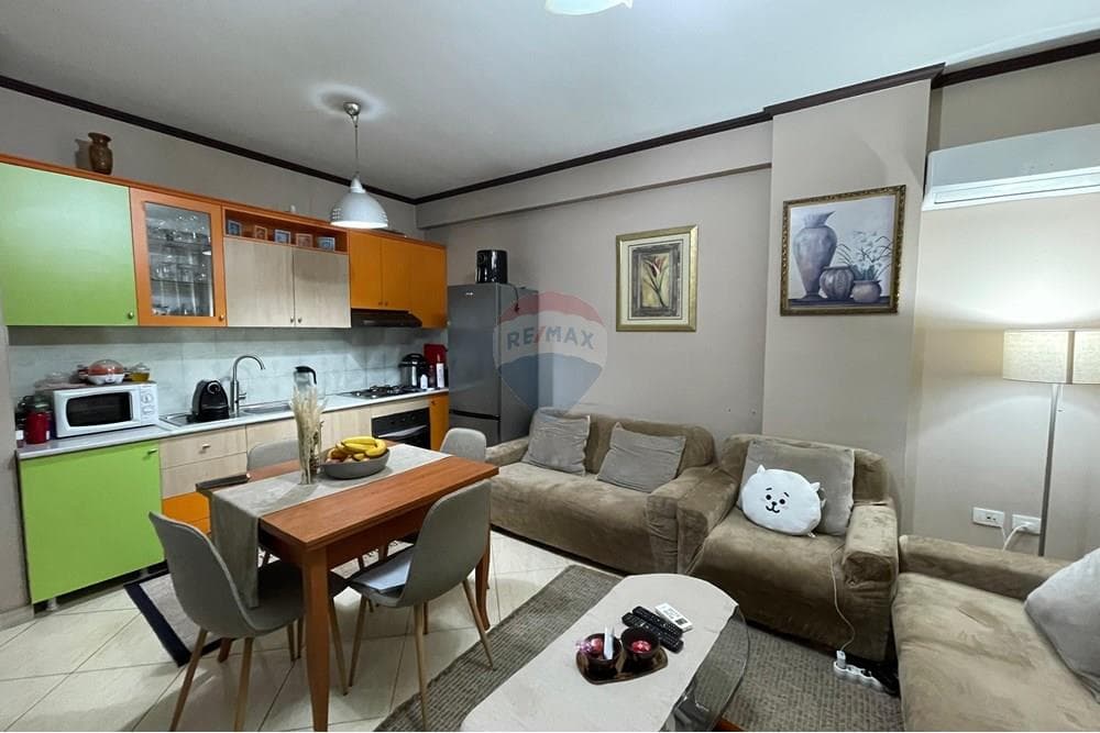 Apartament - Në Shitje - Qendra Kristal, Tiranë 2
