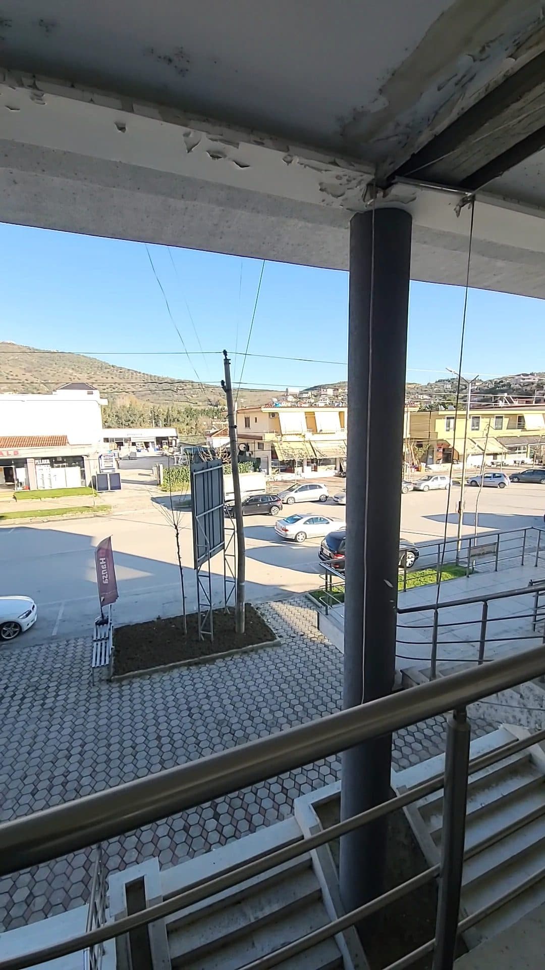 Njesi Biznesi në shitje Lushnje, Lushnje 2