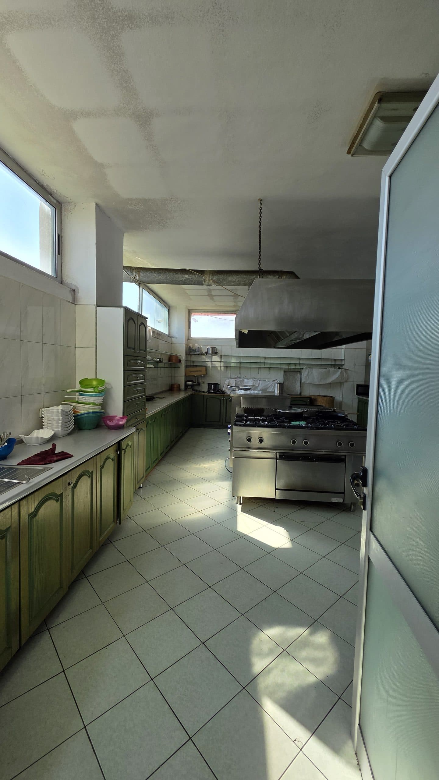 Hotel në shitje Lushnje, Lushnje