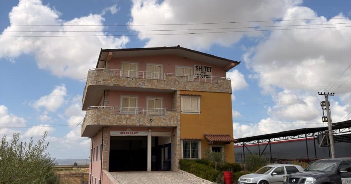 Njesi Biznesi në shitje Lushnje, Lushnje