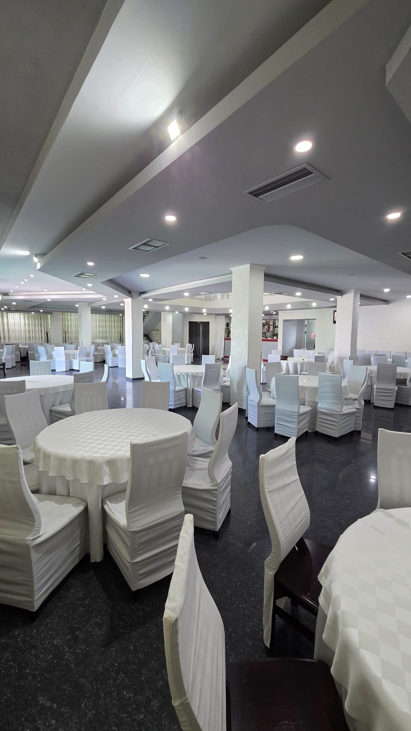 Hotel në shitje Lushnje, Lushnje