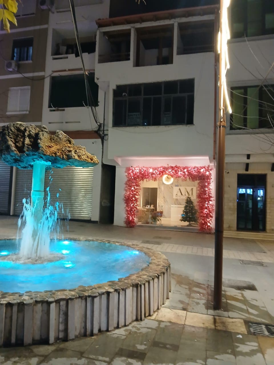 Pronë Komerciale për Shitje – 187 m² në Qendrën Historike të Beratit