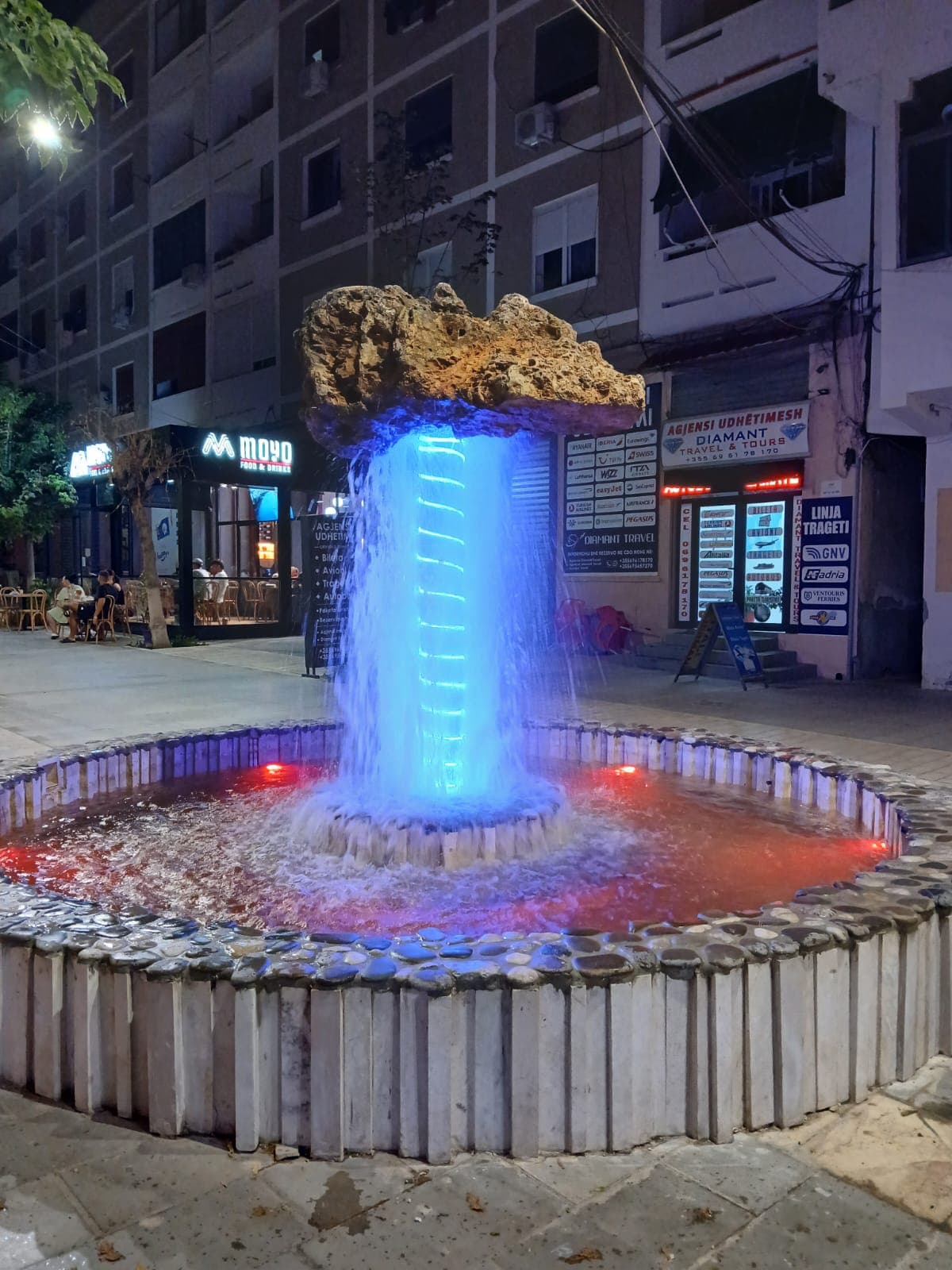 Pronë Komerciale për Shitje – 187 m² në Qendrën Historike të Beratit