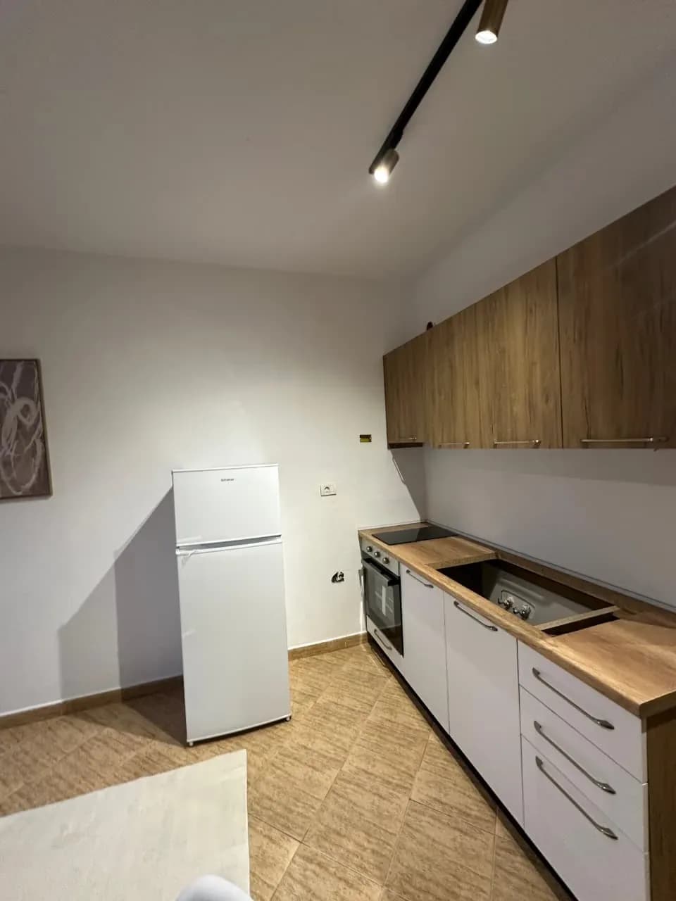 🏡 SHITET GARSONIERE NË SHKËMBIN E KAVAJËS 2