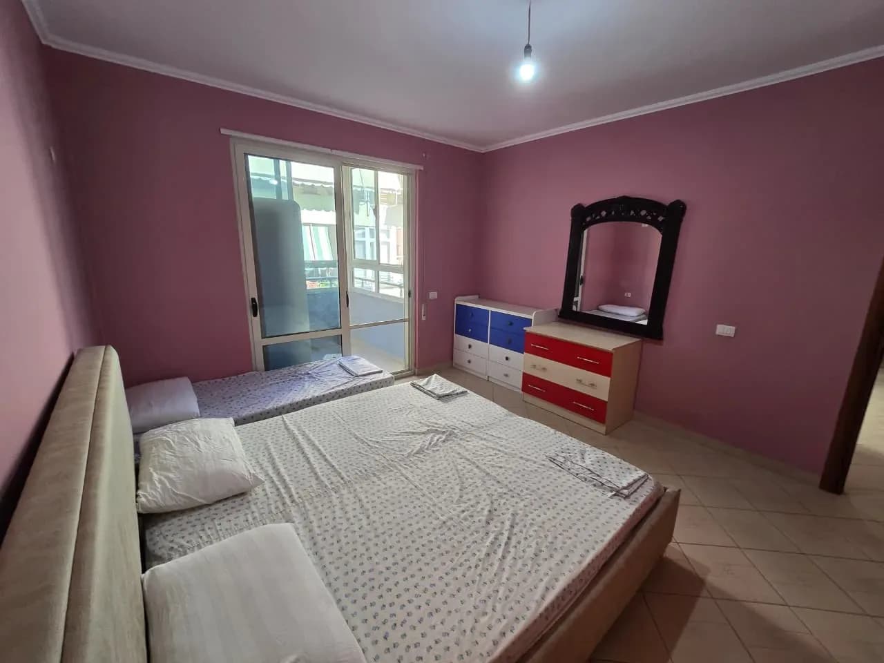 🏖 Shitet Apartament 1+1 – Shkëmbi i Kavajës 3