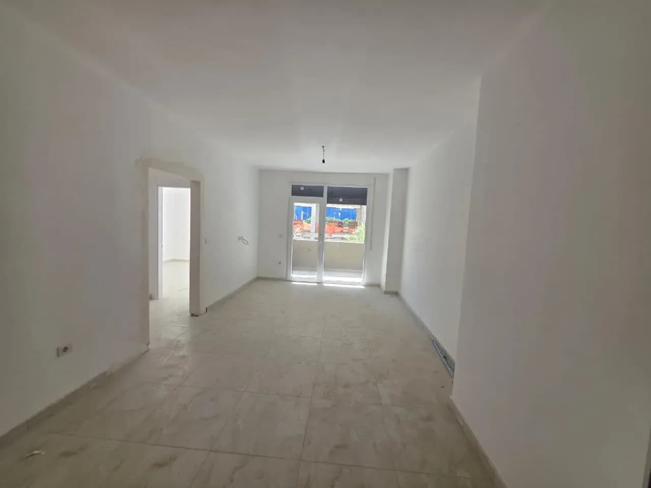 APARTAMENT 2+1 NË SHITJE – REZIDENCA LOREDIS, QERRET