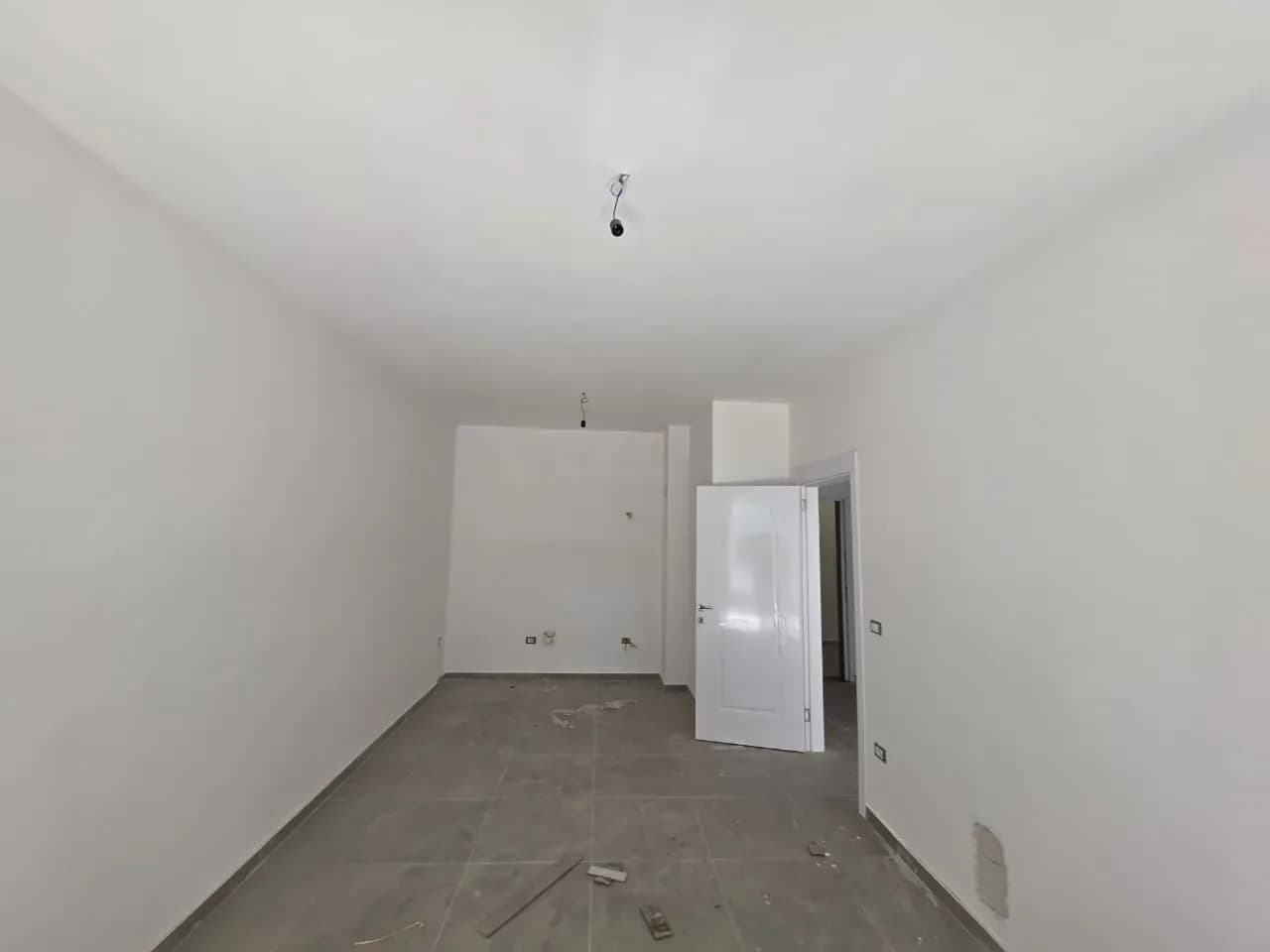 APARTAMENT 1+1 NË SHITJE – REZIDENCA LOREDIS, QERRET