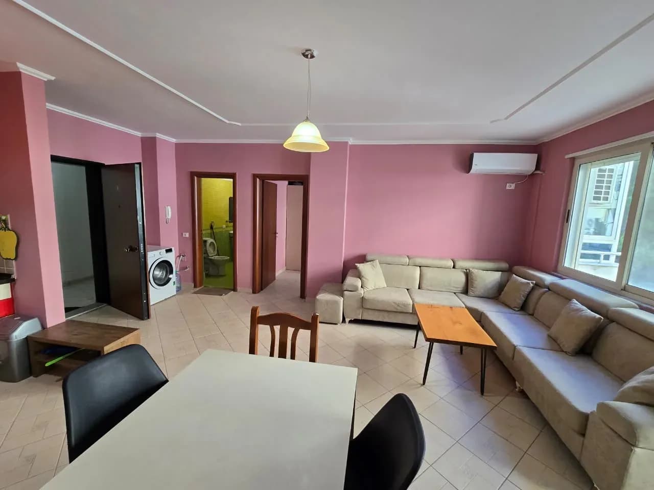 🏖 Shitet Apartament 1+1 – Shkëmbi i Kavajës 2