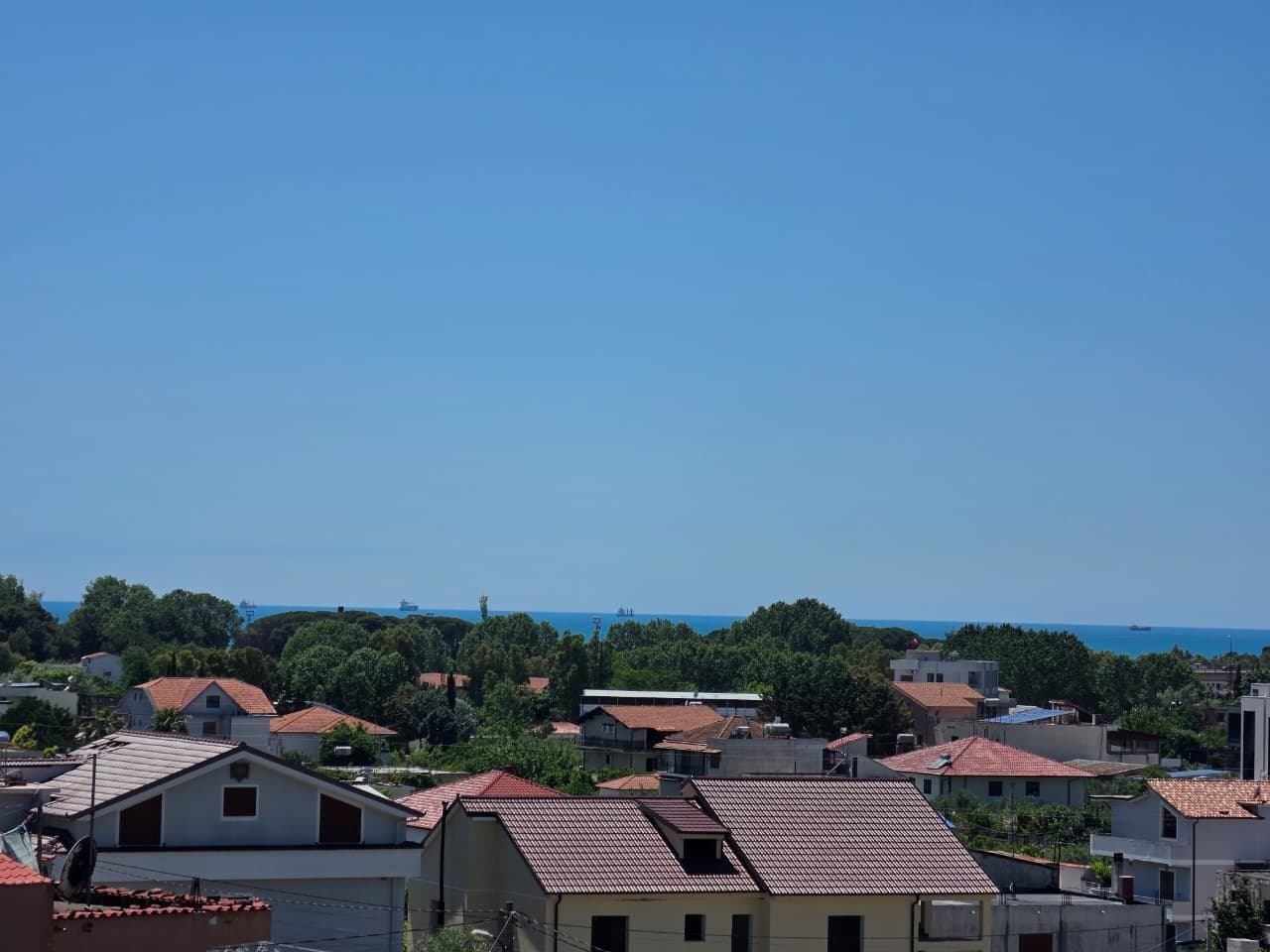 Vilë 4-Katëshe për Shitje në Shkallnur, Durrës 2