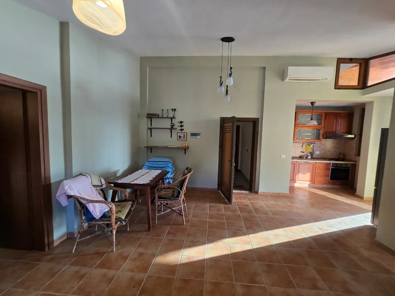 Shitet Apartament 2+1 – Plazhi i Golemit 2