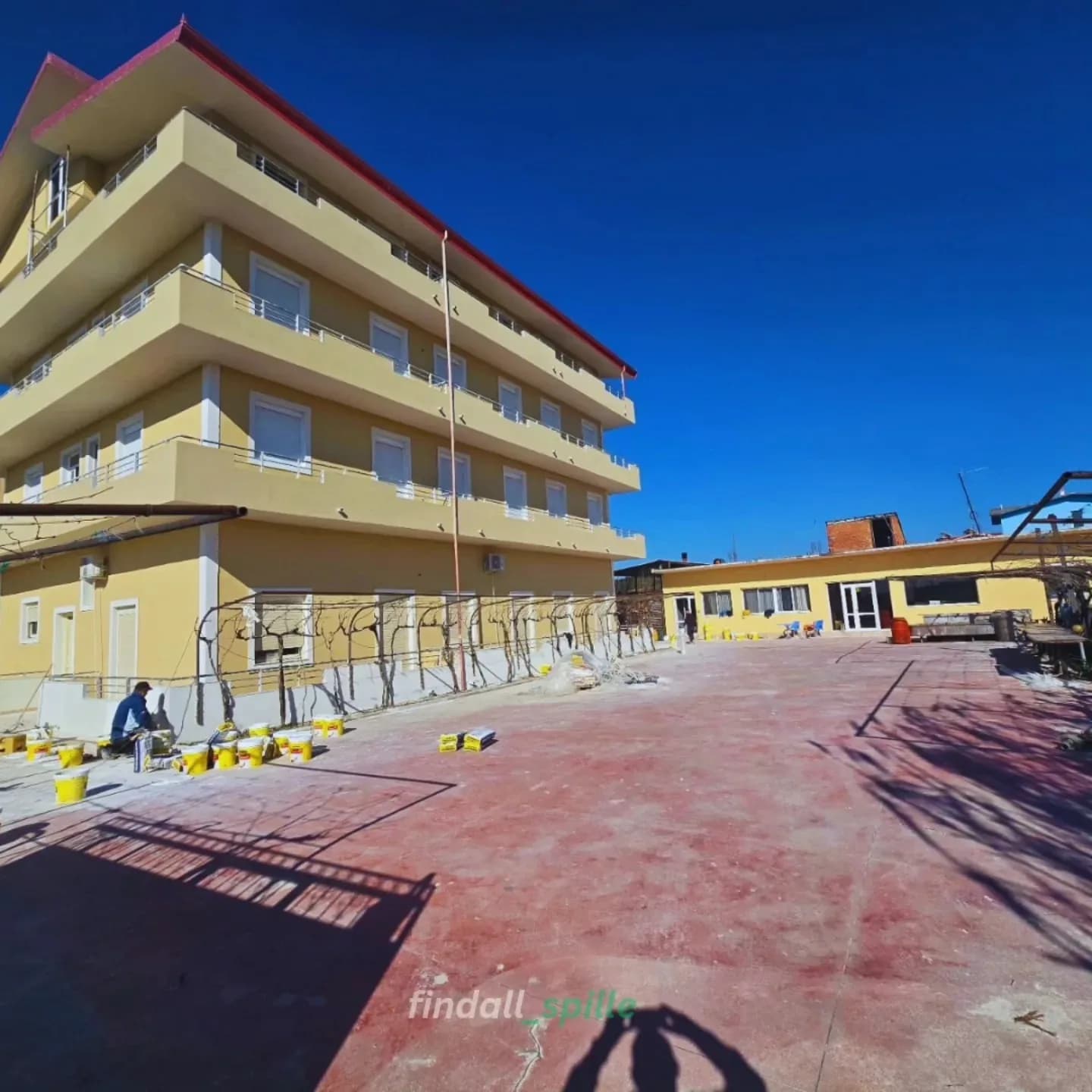 Shitet Hotel ne Greth Spille