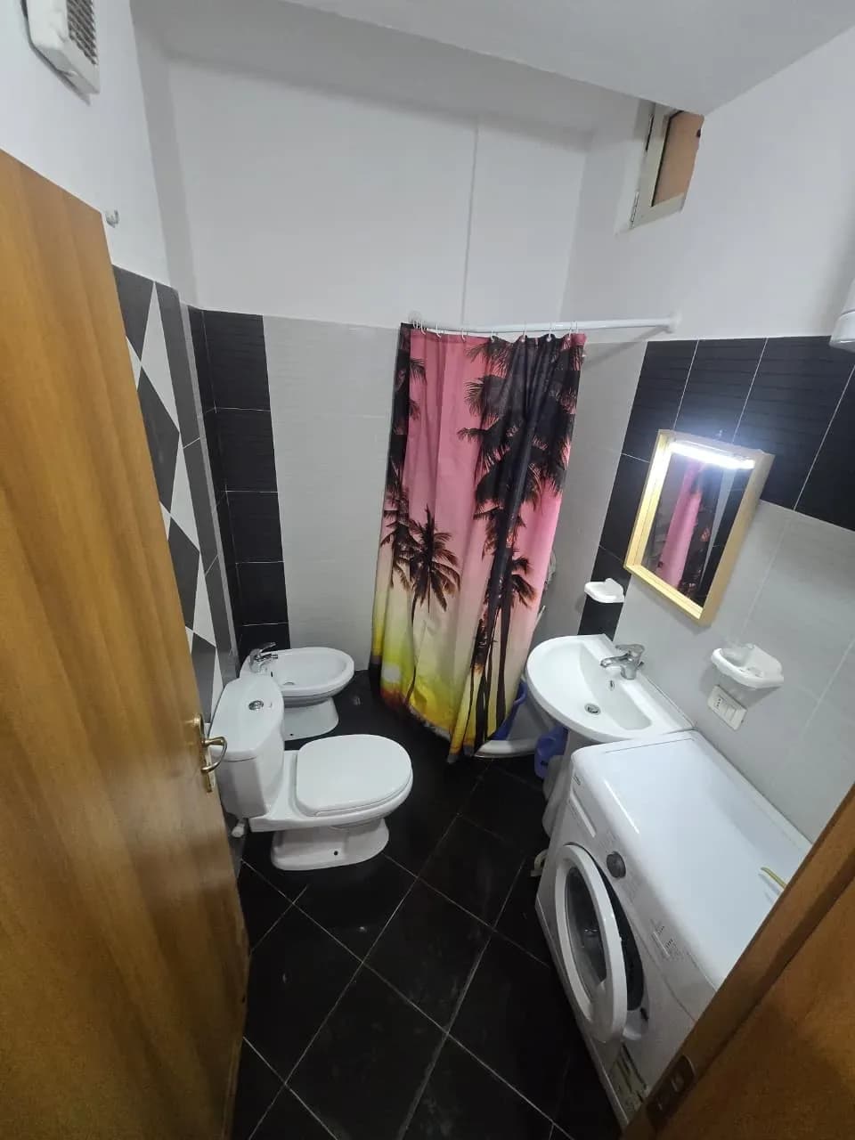 Shitet Apartament 1+1 në Shkëmbin e Kavajës 3