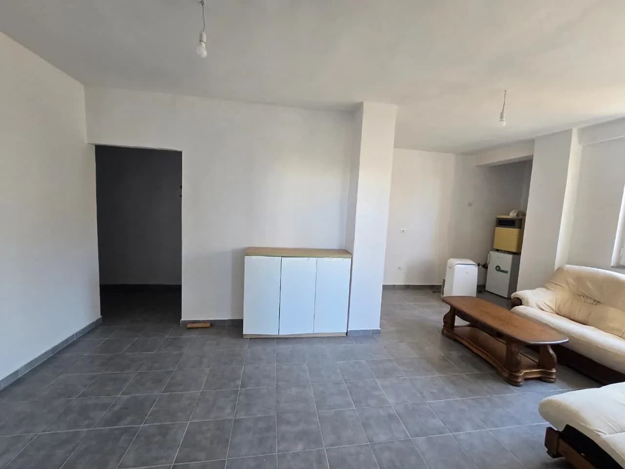 Shitet Apartament 2+1 në Plazhin Qerret 2