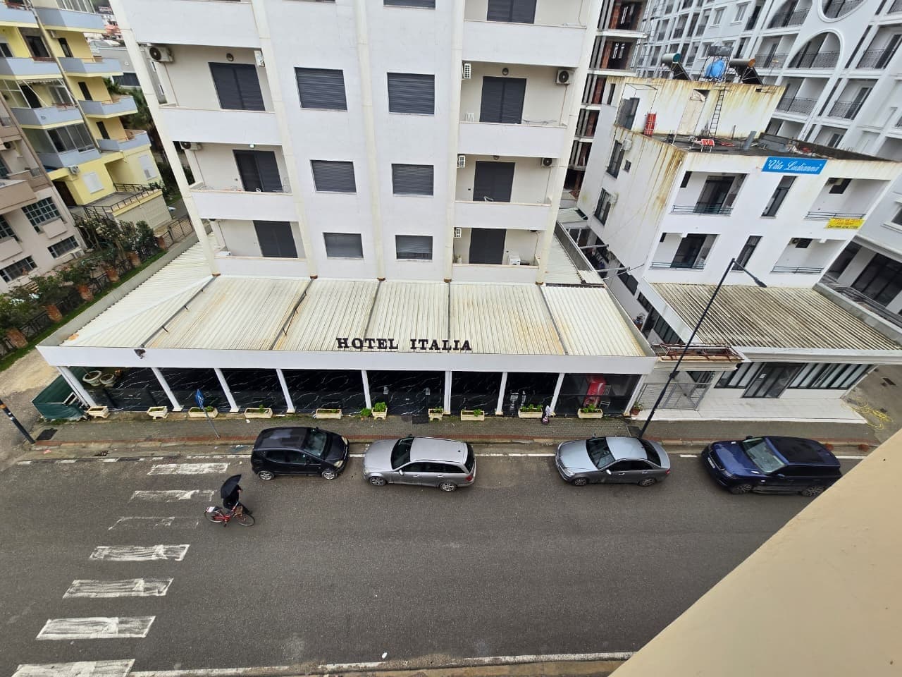 Shitet Apartament 1+1 – Plazhi i Golemit