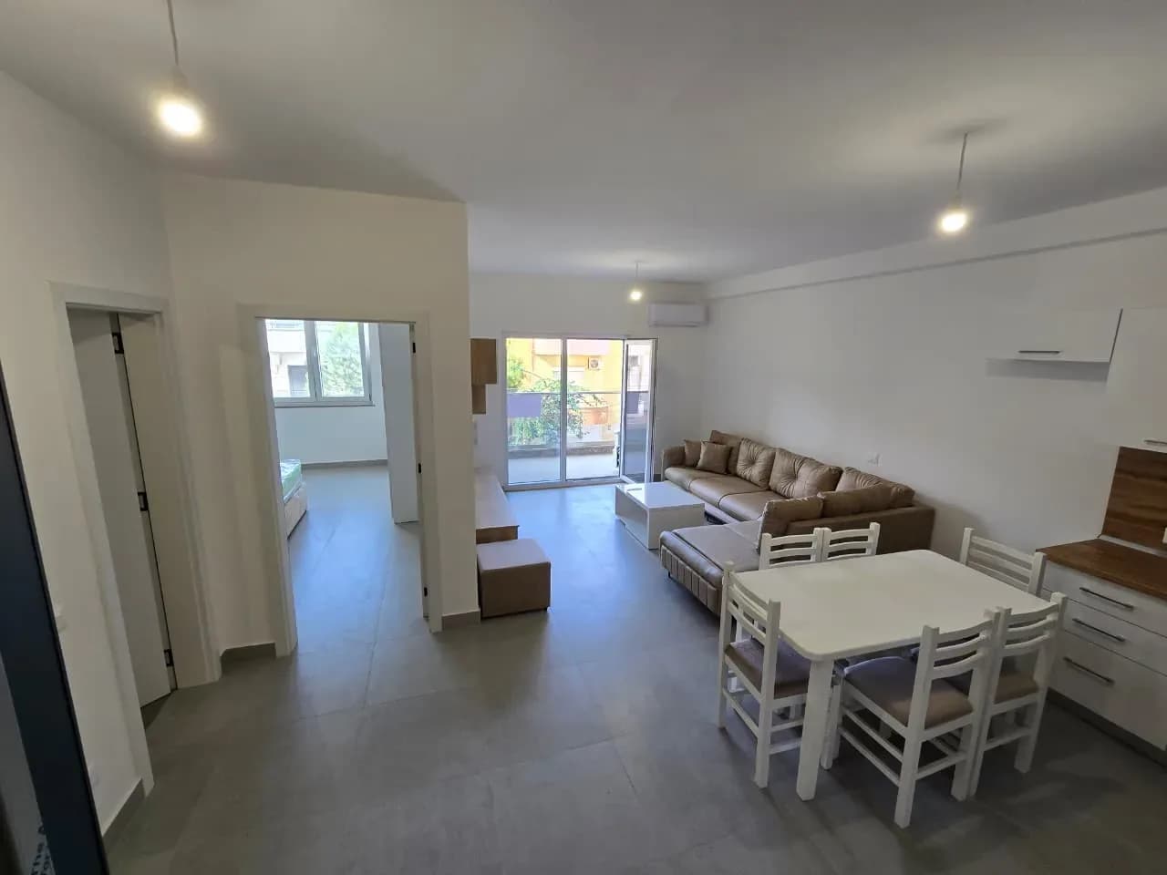 Shitet Apartament 1+1 në Plazhin e Golemit,ndertim i ri 2