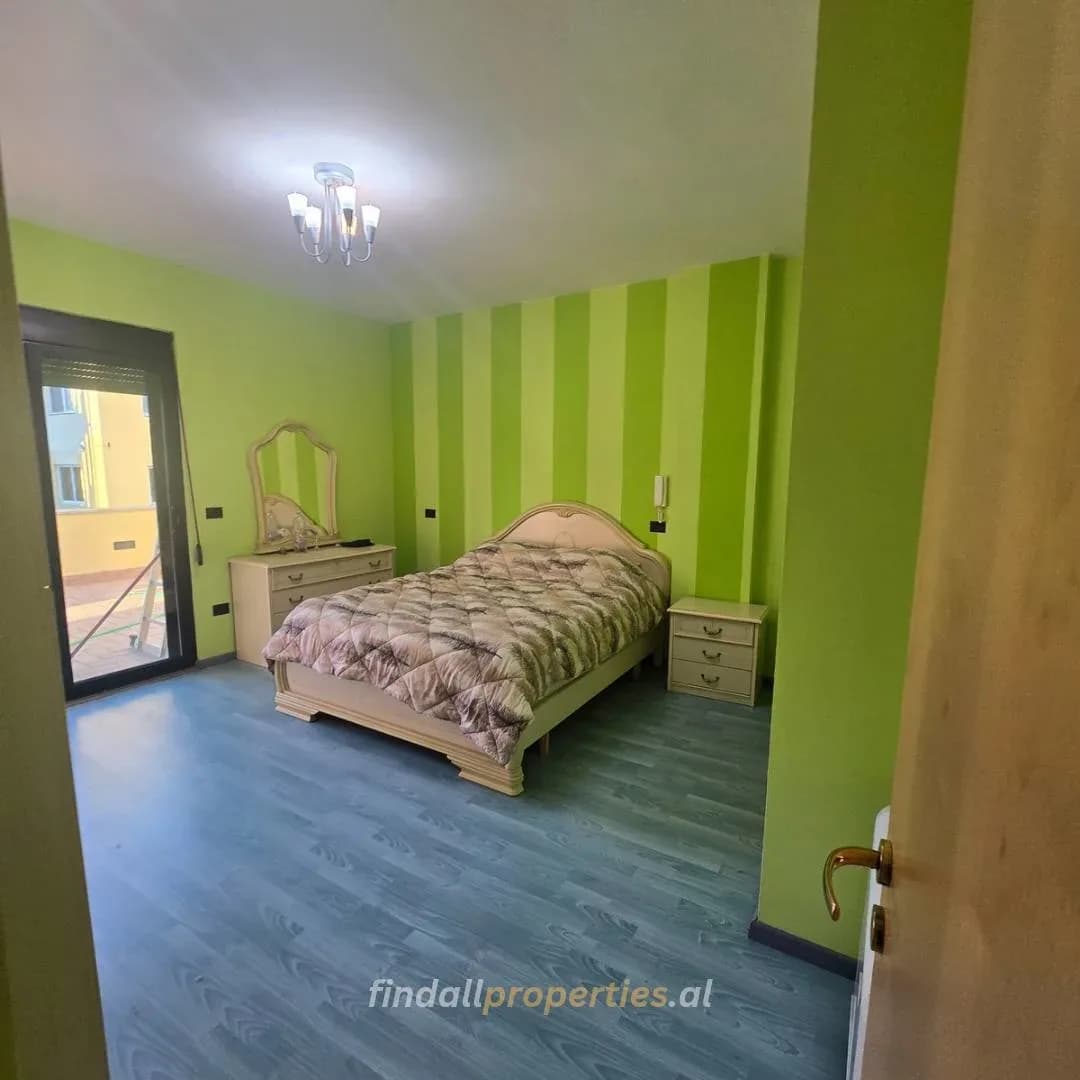 Shitet Penthouse 2+1+Garazhd Privat Tek Shkembi I Kavajes 3