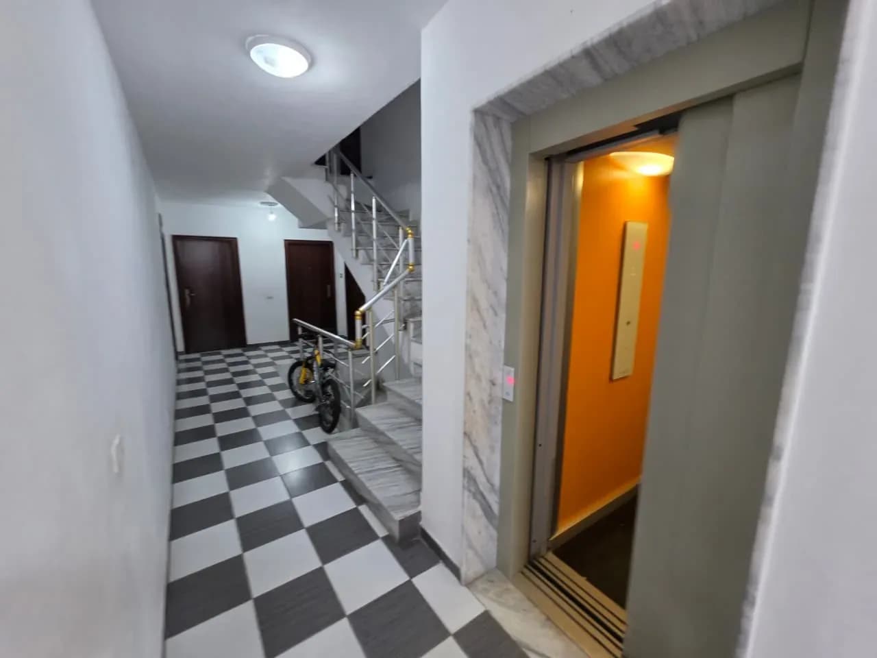 SHITET GARSONIERE E RINOVUAR – SHKËMBI I KAVAJËS, DURRËS 3