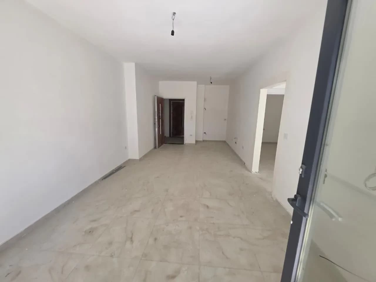 APARTAMENT 2+1 NË SHITJE – REZIDENCA LOREDIS, QERRET