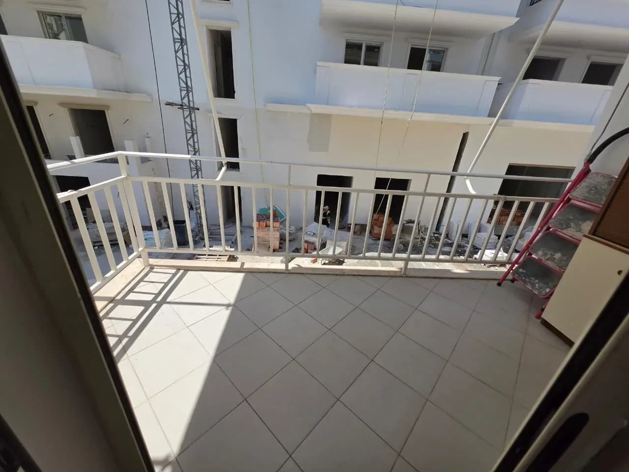 Shitet Apartament 1+1 në Golem – Mundësi Ideale për Banim ose Investim