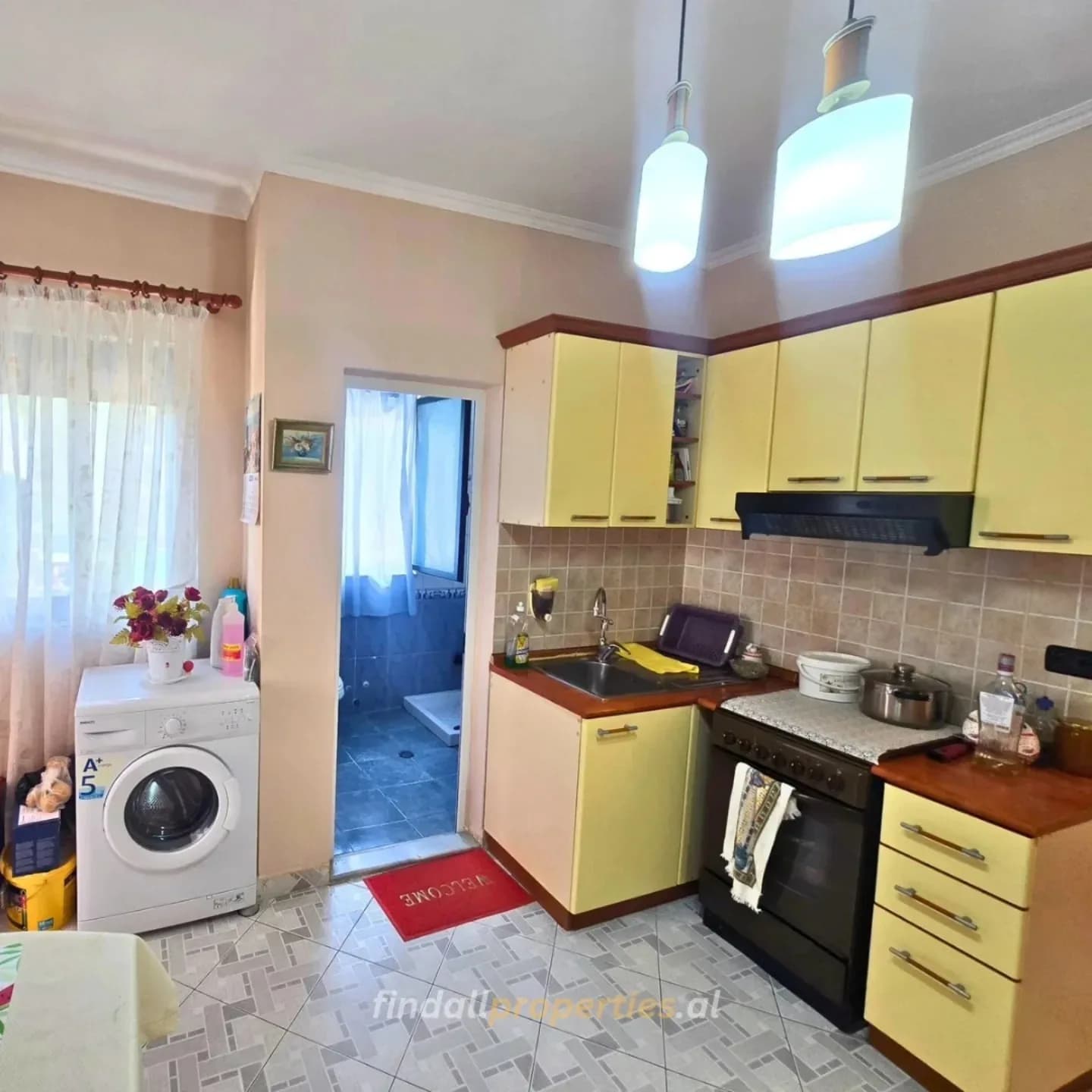Shitet Apartament 2+1 – Shkembi i Kavajës 4