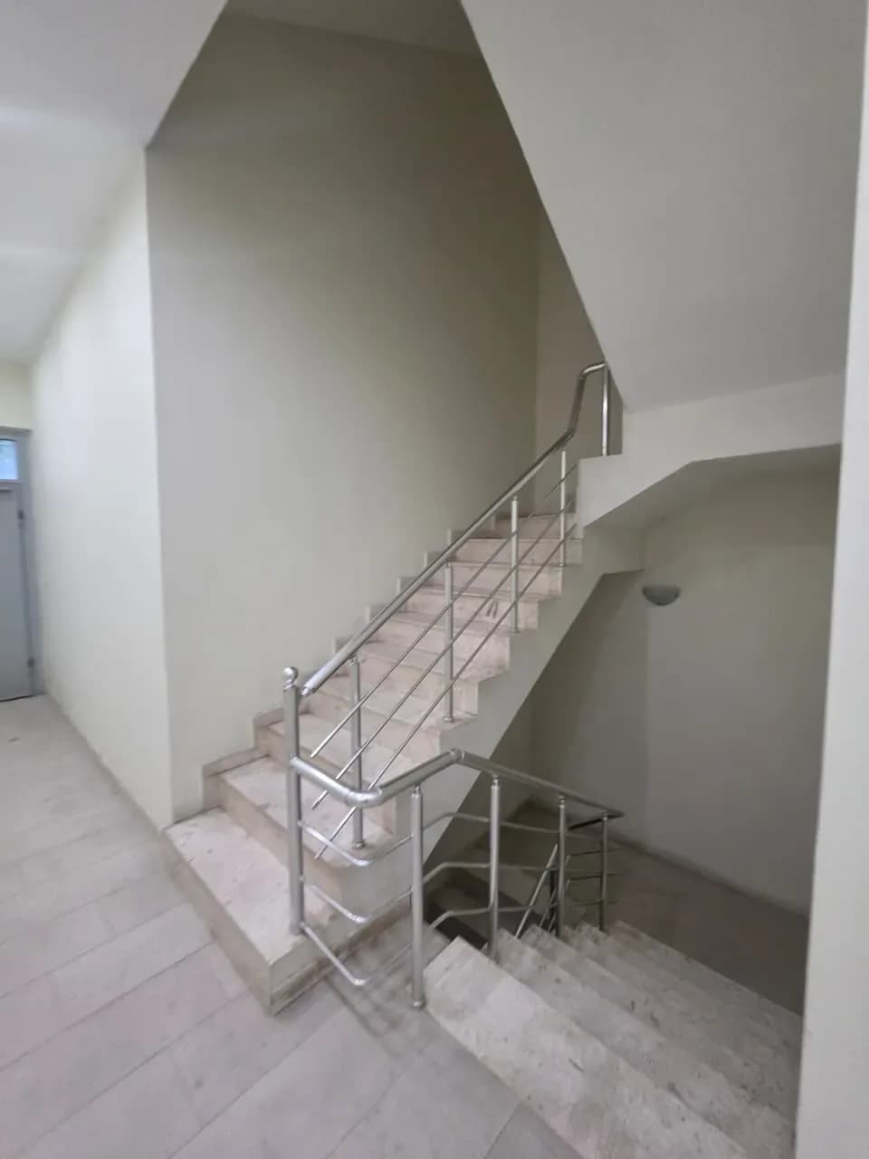 SHITET APARTAMENT 1+1 – SHKËMBI I KAVAJËS 3
