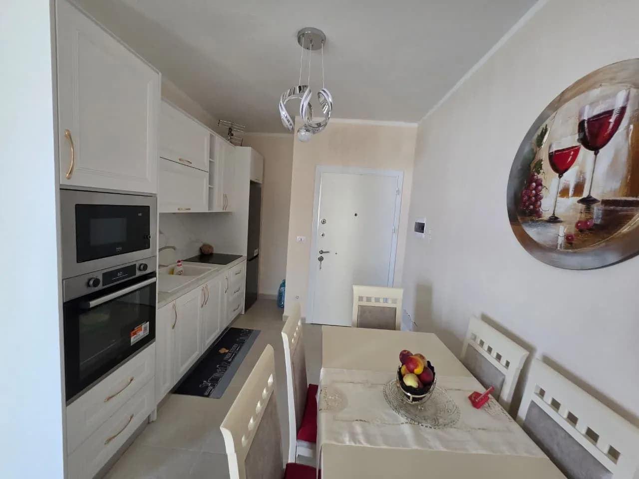 Shitet Apartament 1+1 në Golem